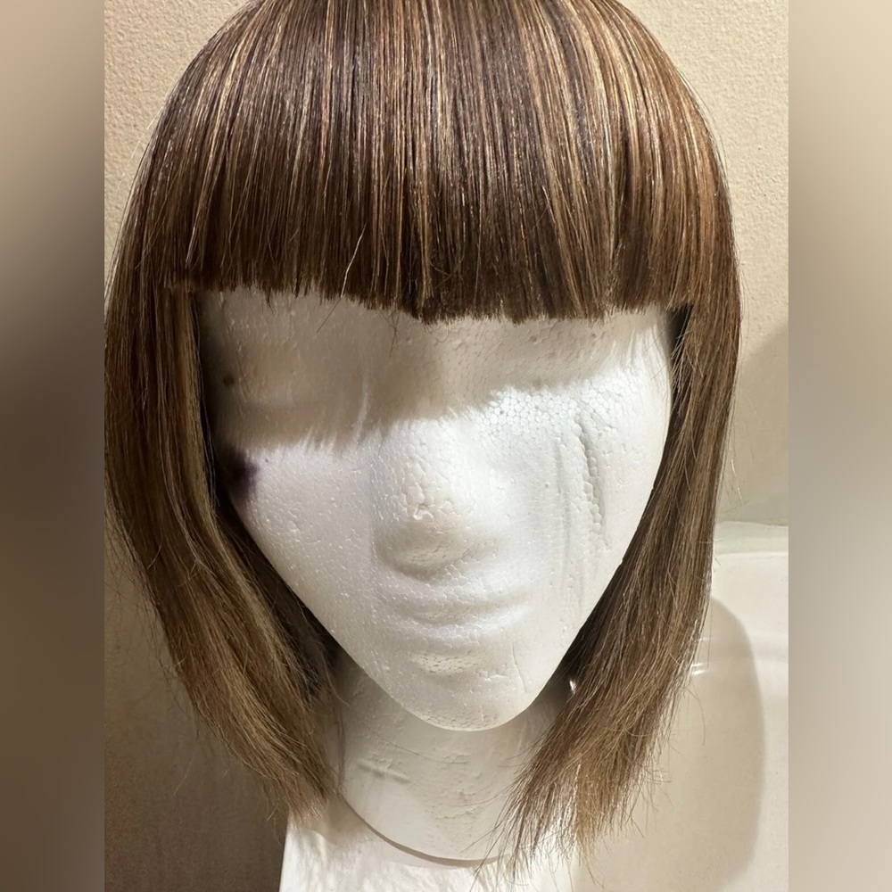 Blonde highlighted human hair bob wig